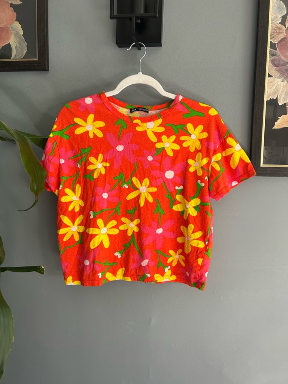 Zara Bright Floral Cropped Tee with Yellow & Pink Flowers Small